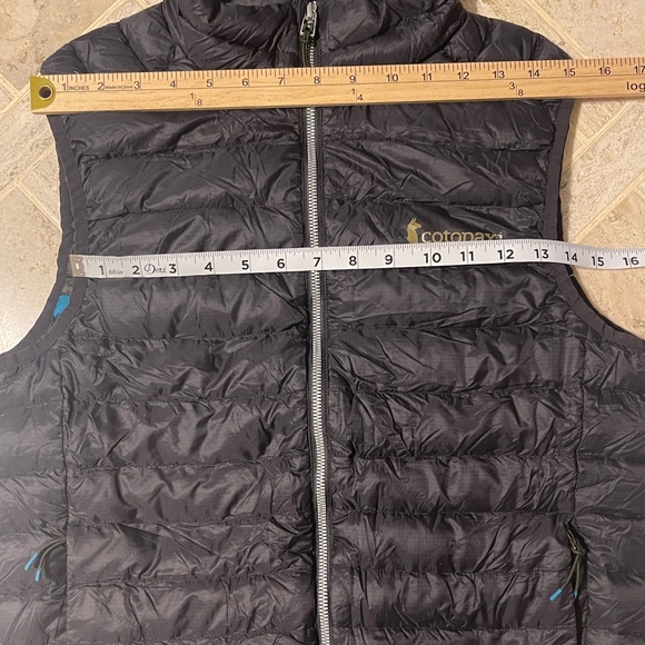 Cotopaxi Black and Blue Puffer Vest - Picture 6 of 11